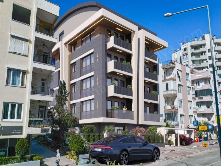 YEŞİLBAHÇEDE KAPALI OTOPARKLI YÜZME HAVUZLU ULTRA LÜKS 3+1