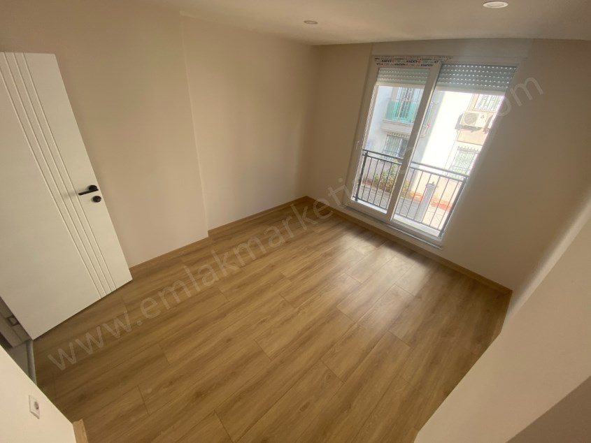 BELEDİYE ARKASI SIFIR KATTA 1+1 DAİRE 