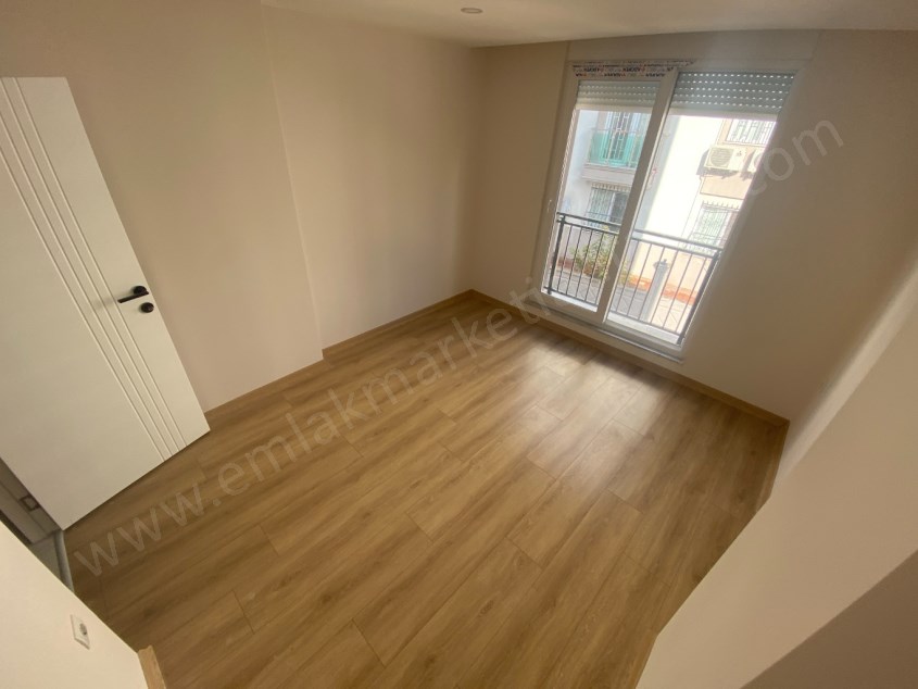 BELEDİYE ARKASI SIFIR KATTA 1+1 DAİRE 