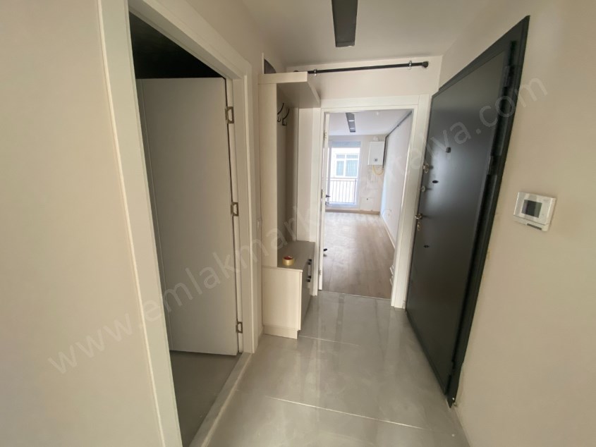 BELEDİYE ARKASI SIFIR KATTA 1+1 DAİRE 