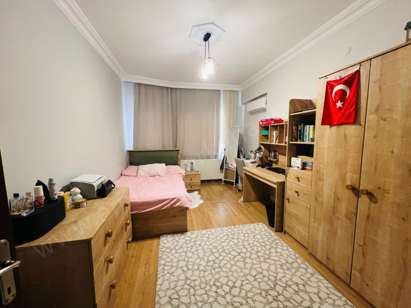 MEYDAN KAVŞAĞINA 1 DK. ASANSÖRLÜ 3+1 ARAKAT