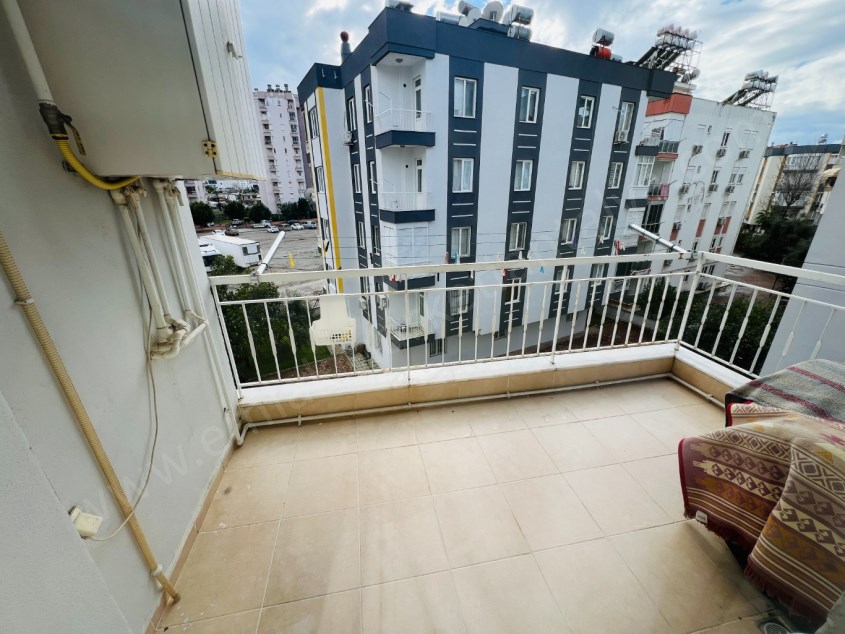 MEYDAN KAVŞAĞINA 1 DK. ASANSÖRLÜ 3+1 ARAKAT