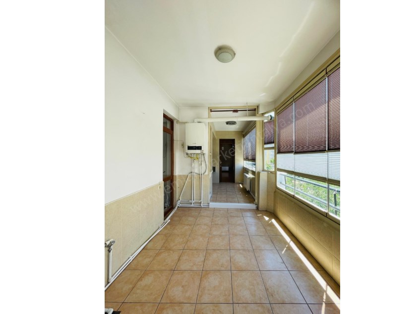 ZERDALİLİĞİN EN MUHTEŞEM LOKASYONUNDA ASANSÖRLÜ AYRI MUTFAK 3+1