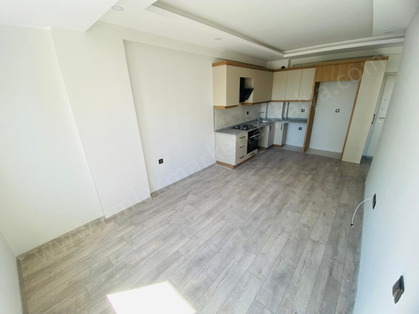 KÜTÜKÇÜDE ARAKAT SIFIR LÜKS 2+1