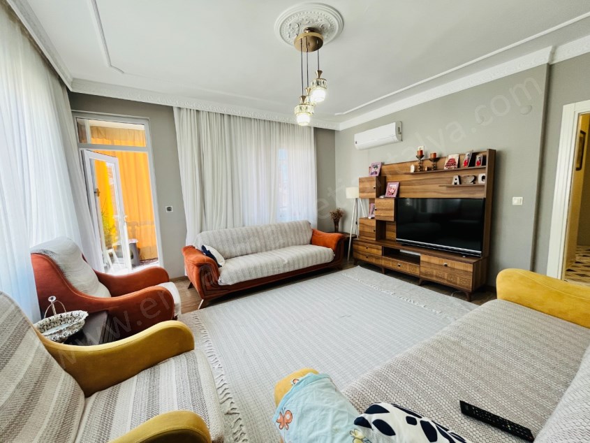 İÇİ FULL YAPILI GÜNEY CEPHE ASANSÖRLÜ FIRSAT ARAKAT 2+1