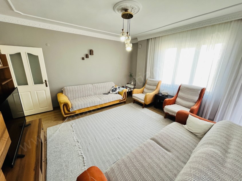 İÇİ FULL YAPILI GÜNEY CEPHE ASANSÖRLÜ FIRSAT ARAKAT 2+1