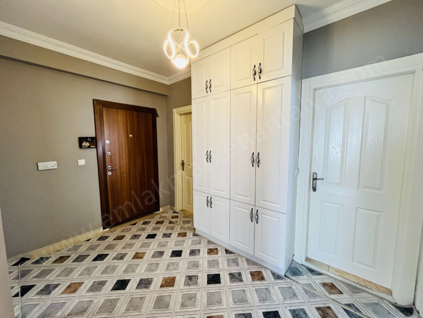 İÇİ FULL YAPILI GÜNEY CEPHE ASANSÖRLÜ FIRSAT ARAKAT 2+1