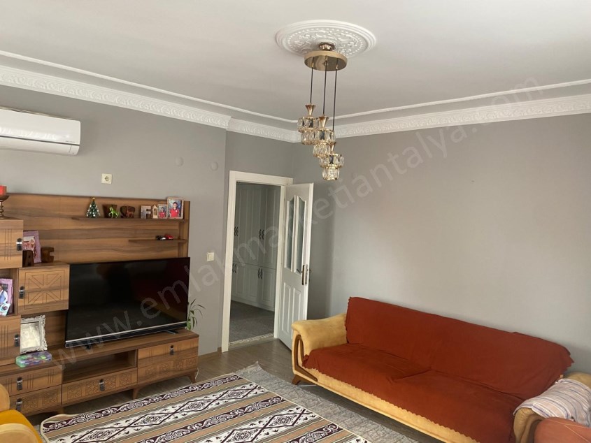 İÇİ FULL YAPILI EBEVEYN BANYOLU ASANSÖRLÜ FIRSAT ARAKAT 2+1