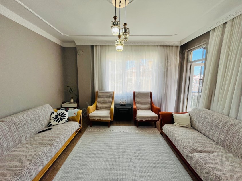 İÇİ FULL YAPILI GÜNEY CEPHE ASANSÖRLÜ FIRSAT ARAKAT 2+1