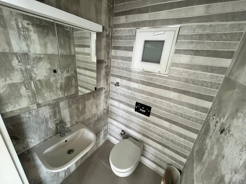 FULL DENİZ MANZARALI PLAZADA KİRALIK OFİS
