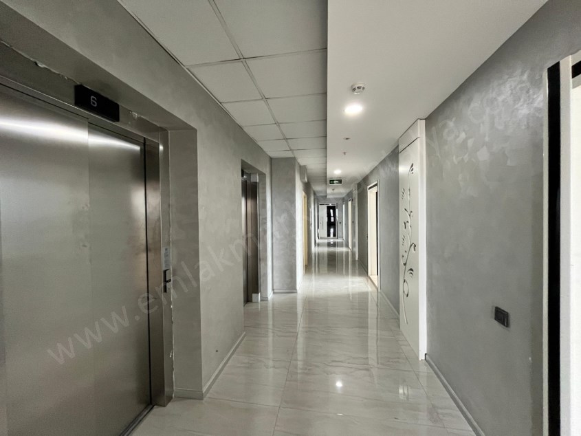 FULL DENİZ MANZARALI PLAZADA KİRALIK OFİS
