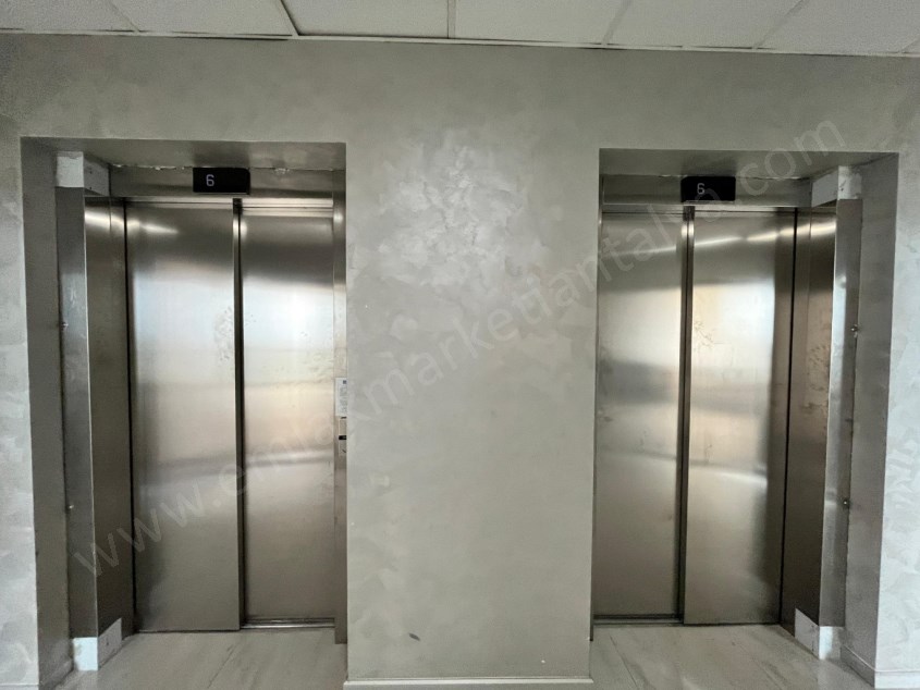 FULL DENİZ MANZARALI PLAZADA KİRALIK OFİS