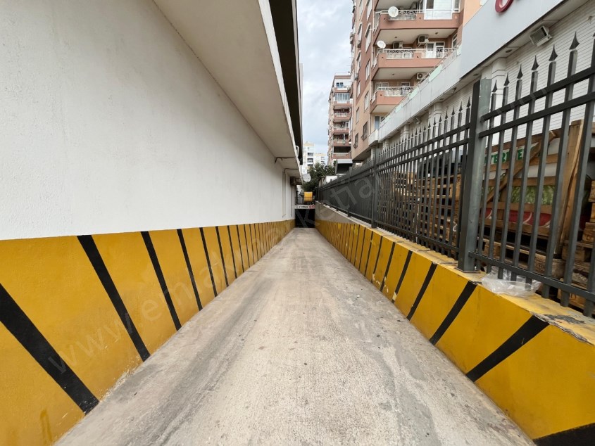 FULL DENİZ MANZARALI PLAZADA KİRALIK OFİS