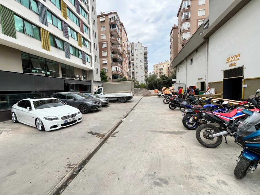 FULL DENİZ MANZARALI PLAZADA KİRALIK OFİS