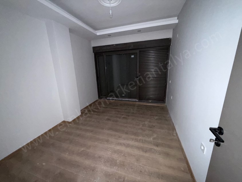 HASTANEYE YÜRÜME MESAFESİNDE KATTA LÜKS 1+1