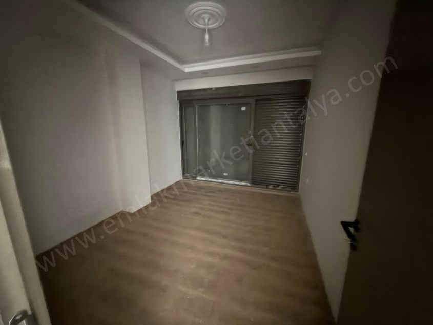 HASTANEYE YÜRÜME MESAFESİNDE KATTA LÜKS 1+1