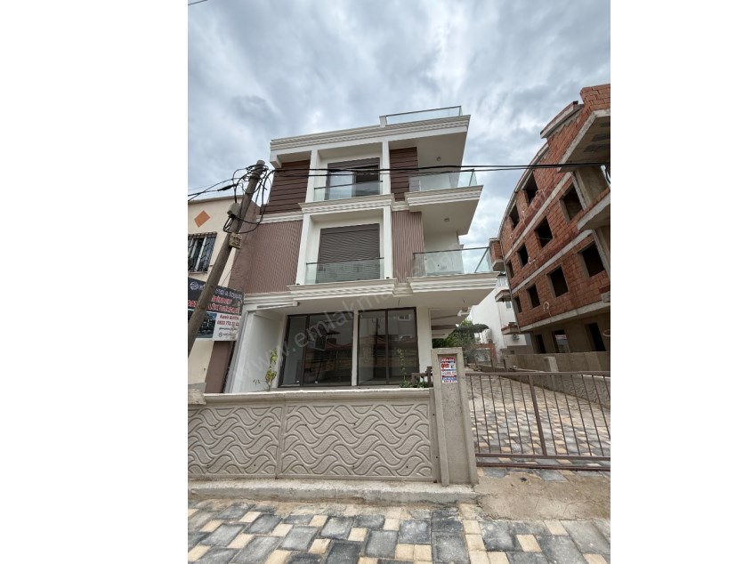 HASTANEYE YÜRÜME MESAFESİNDE GENİŞ KULLANIŞLI 1+1 DUBLEKS