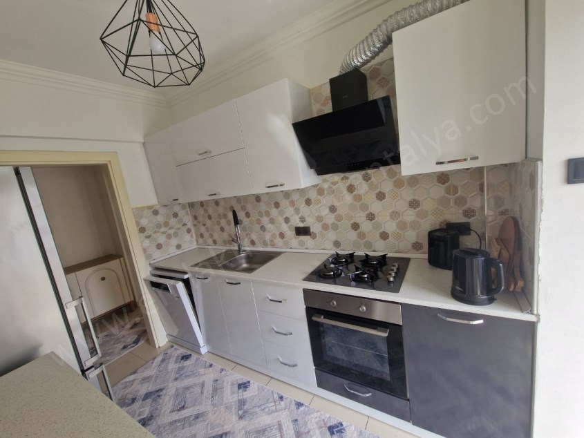 MARKANTALYA YA YAKIN İÇİ YENİLENMİŞ 120 M² SATILIK DAİRE 