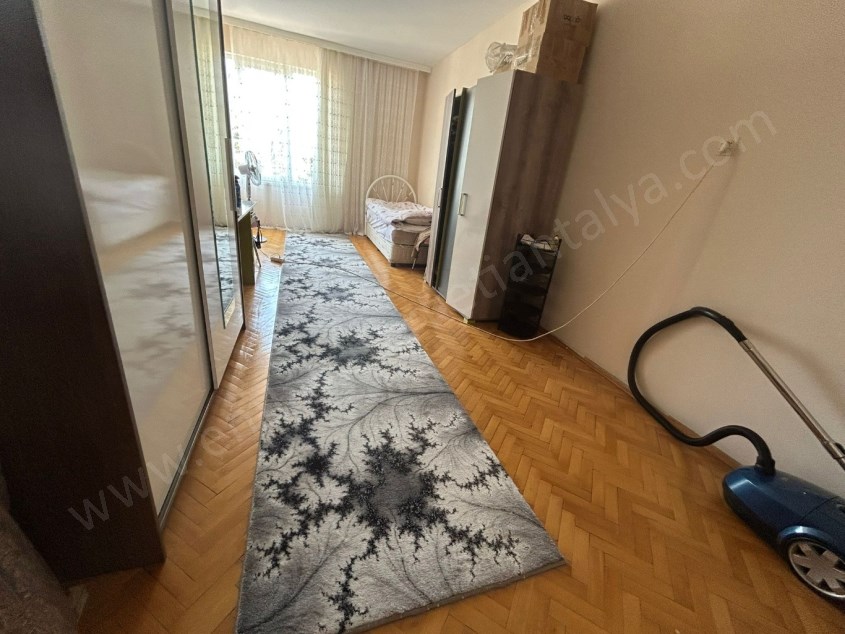 KONYAALTI CADDESİNE 2 SOKAK MESAFEDE, GENİŞ. ASANSÖRLÜ, KATTA 3+1