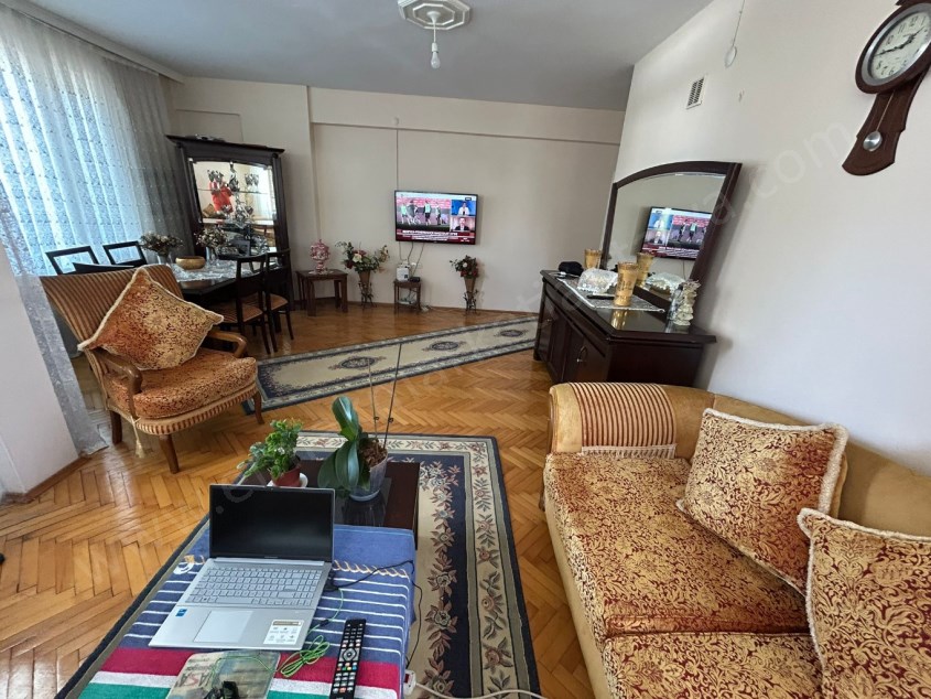 KONYAALTI CADDESİNE 2 SOKAK MESAFEDE, GENİŞ. ASANSÖRLÜ, KATTA 3+1