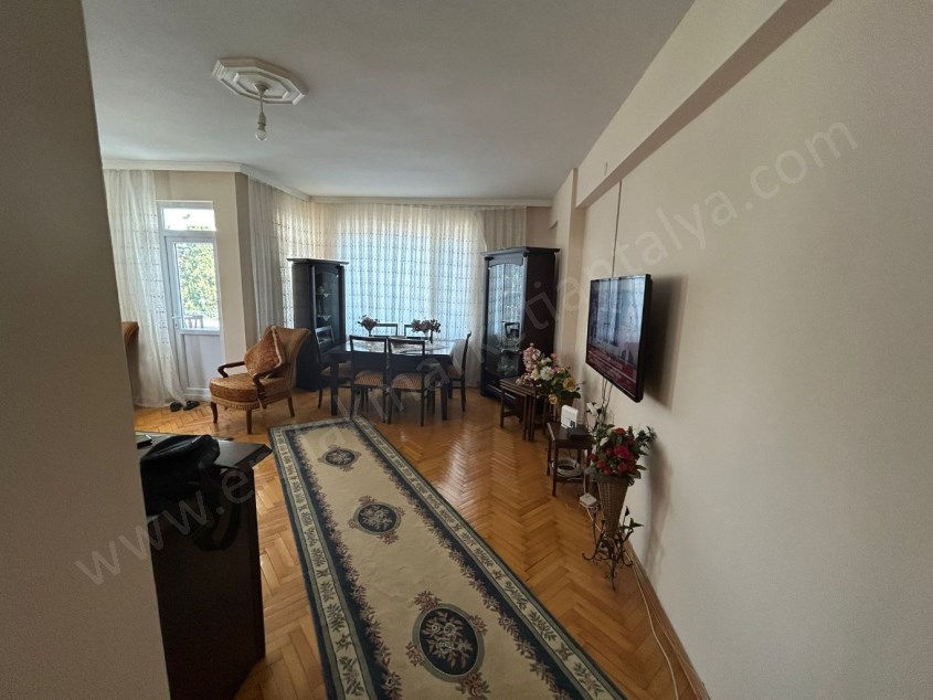 KONYAALTI CADDESİNE 2 SOKAK MESAFEDE, GENİŞ. ASANSÖRLÜ, KATTA 3+1
