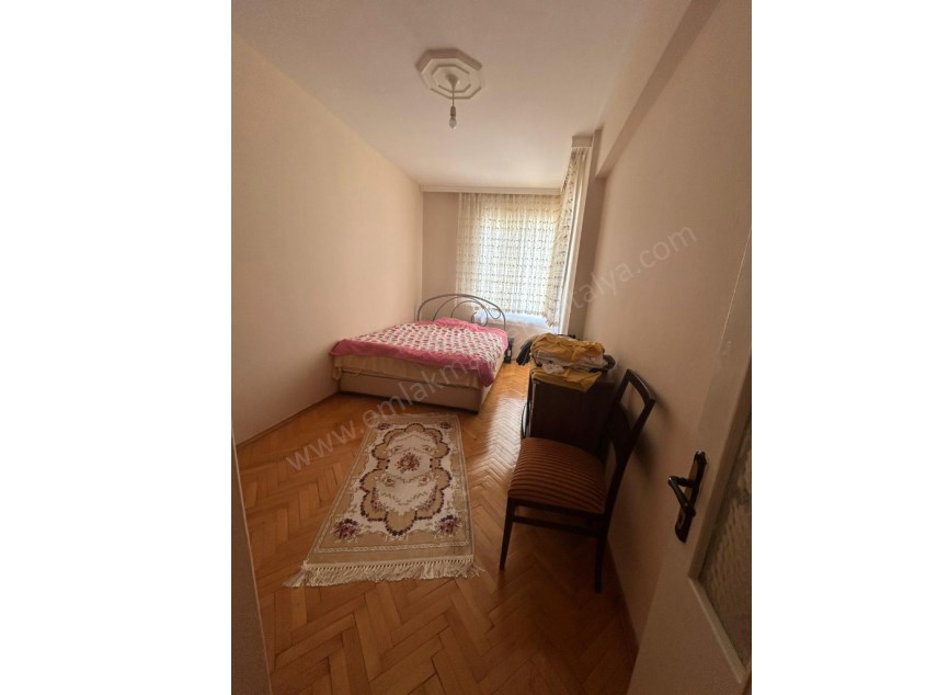 KONYAALTI CADDESİNE 2 SOKAK MESAFEDE, GENİŞ. ASANSÖRLÜ, KATTA 3+1