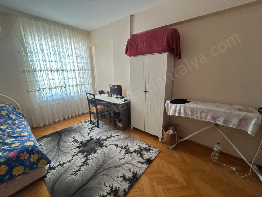 KONYAALTI CADDESİNE 2 SOKAK MESAFEDE, GENİŞ. ASANSÖRLÜ, KATTA 3+1