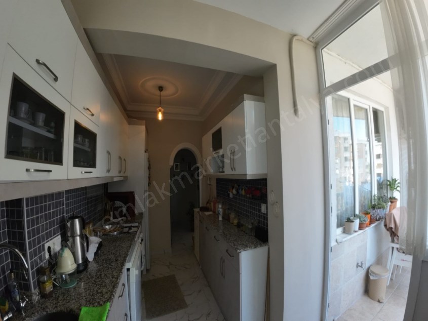 MANZARALI SİTE İÇİNDE DOĞALGAZLI GÜVENLİKLİ HAVUZLU  OTOPARKLI AYRI MUTFAKLI 2+1