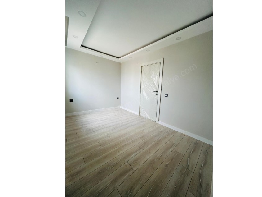 VARLIKTA ULTRA LÜKS ÖNÜ FULL AÇIK 5+1 DUBLEKS 