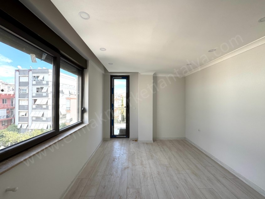 GÜVENLİK MAHALLESİNDE KATTA SIFIR 2+1 FIRSAT DAİRE