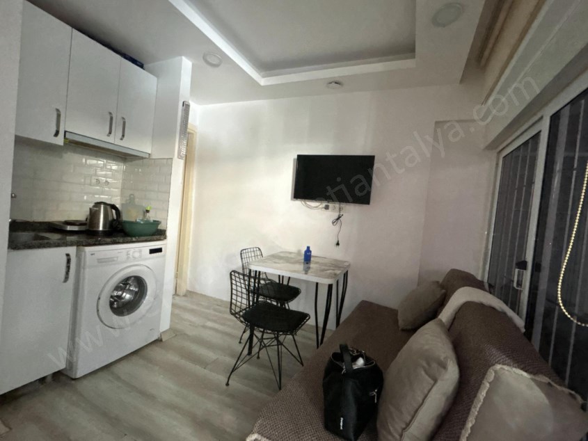 FIRSAT ... FULL EŞYALI IŞIKLAR YAKINI 1+1 DAİRE
