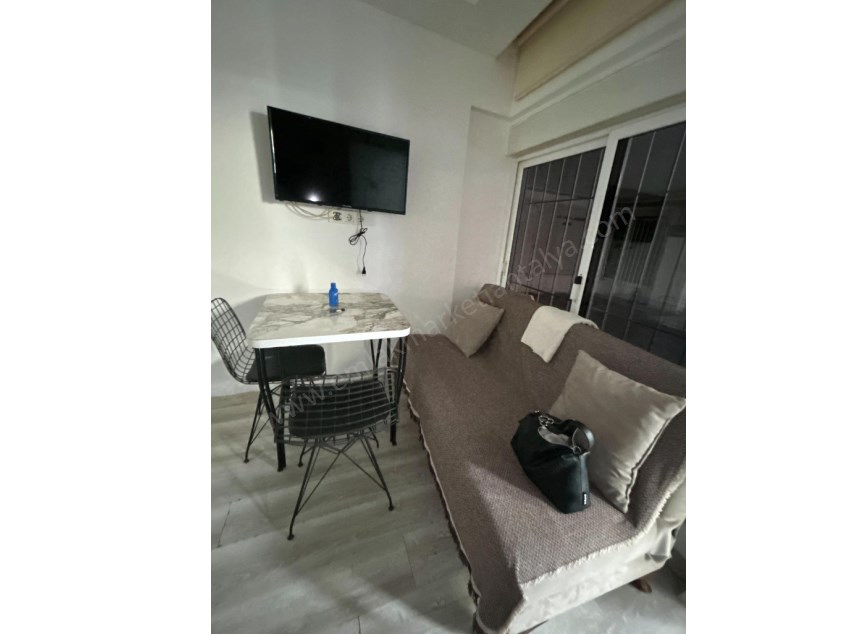 FIRSAT ... FULL EŞYALI IŞIKLAR YAKINI 1+1 DAİRE