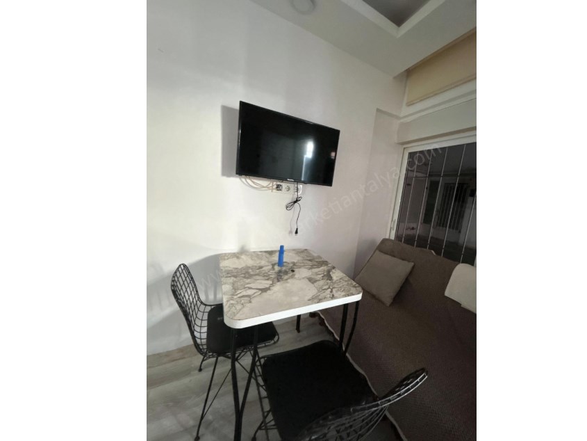 FIRSAT ... FULL EŞYALI IŞIKLAR YAKINI 1+1 DAİRE