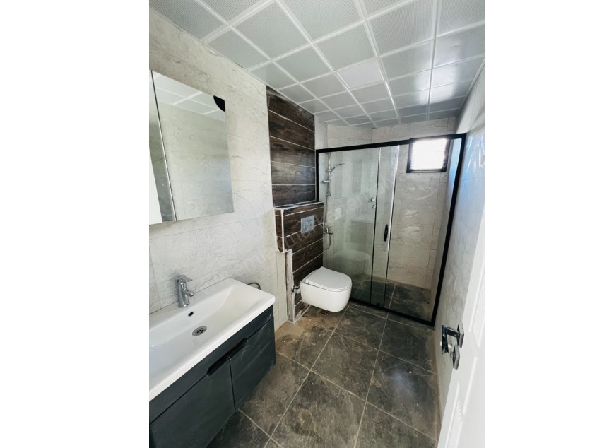 LÜKS SİTE İÇERİSİNDE KULLANIŞLI 1+1 DAİRE