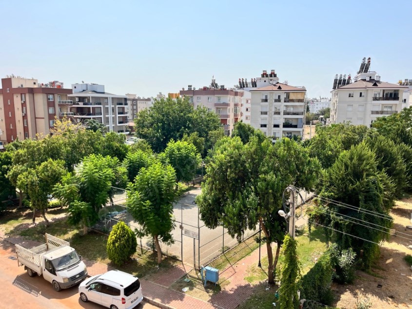 ASANSÖRLÜ AYRI MUTFAKLI DOĞALGAZ KAPIDA 3 BALKON 2 WC