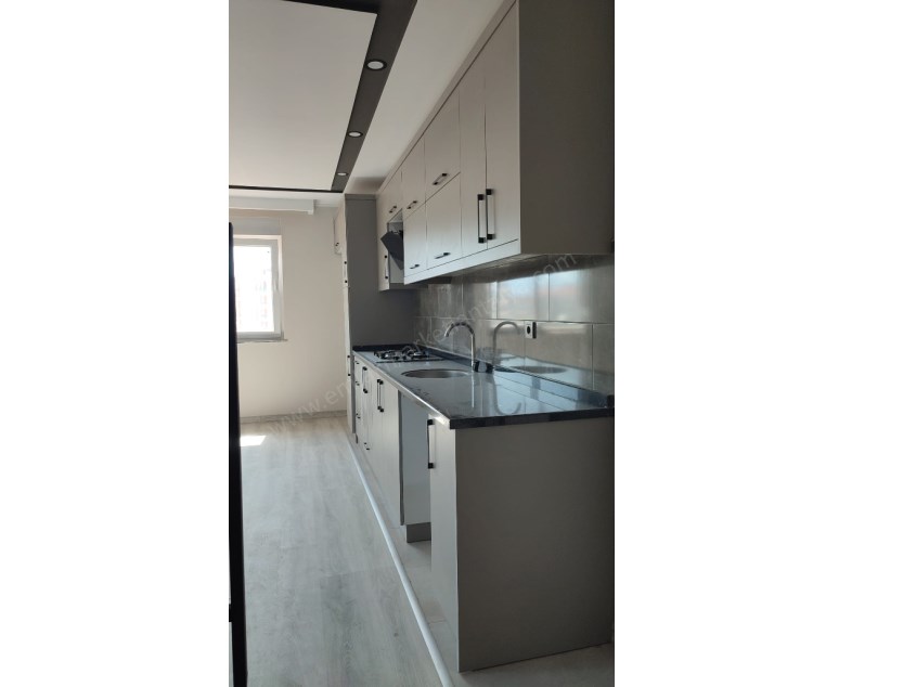 DÖŞEMEALTINDA MERKEZİ KONUMDA KATTA SIFIR DAİRELER 
