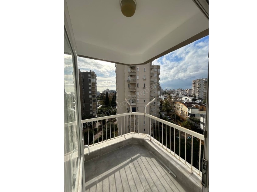 GÜZELOBADA DENİZE YAKIN TADİLATLI 3+1 DAİRE 