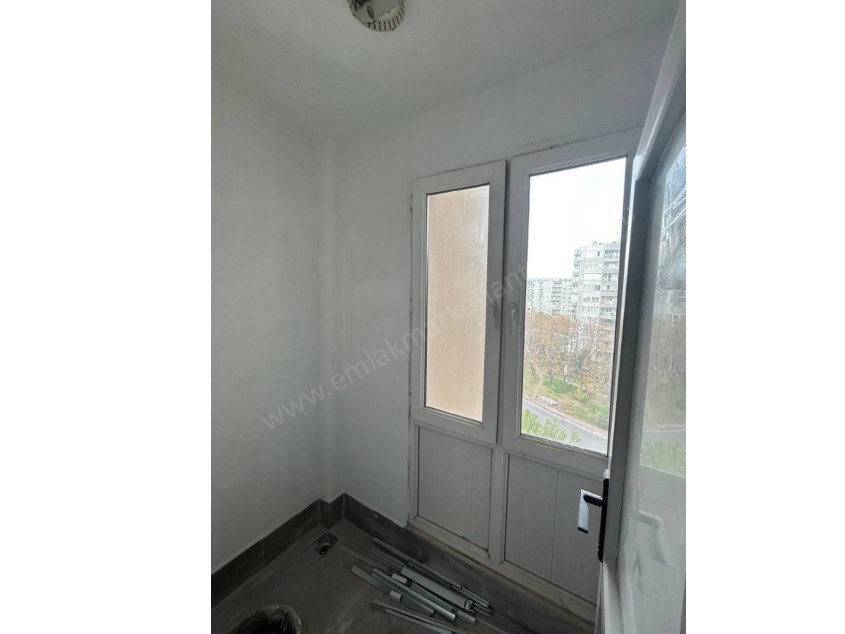 GÜZELOBADA DENİZE YAKIN TADİLATLI 3+1 DAİRE 