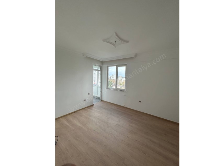 GÜZELOBADA DENİZE YAKIN TADİLATLI 3+1 DAİRE 
