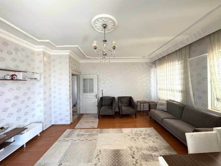  DEMİREL MAHALLESİNDE TRAMVAY YAKINI MASRAFSIZ FIRSAT 3+1 ARAKAT DAİRE