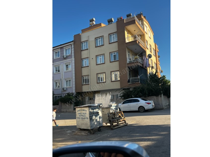 YENİ MAHALLEDE TOPLU ULAŞIMA YAKIN GENİŞ KULLANIŞLI 3+1 ARAKAT DUBLEKS