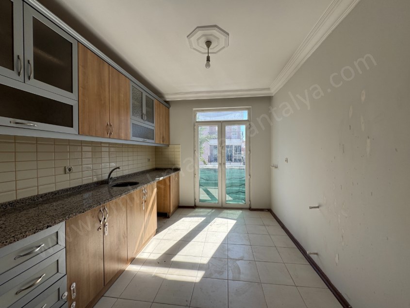 YENİGÜN MRK. KONUM ARAKATTA GENİŞ FIRSAT ASANSÖRLÜ 3+1 DAİRE 