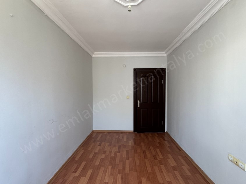 YENİGÜN MRK. KONUM ARAKATTA GENİŞ FIRSAT ASANSÖRLÜ 3+1 DAİRE 