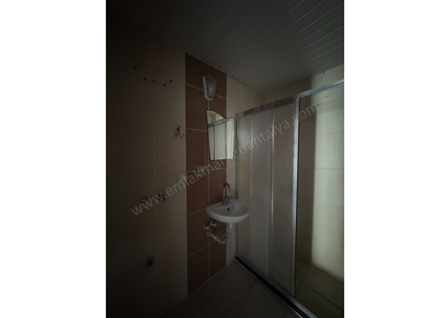 YENİGÜN MRK. KONUM ARAKATTA GENİŞ FIRSAT ASANSÖRLÜ 3+1 DAİRE 