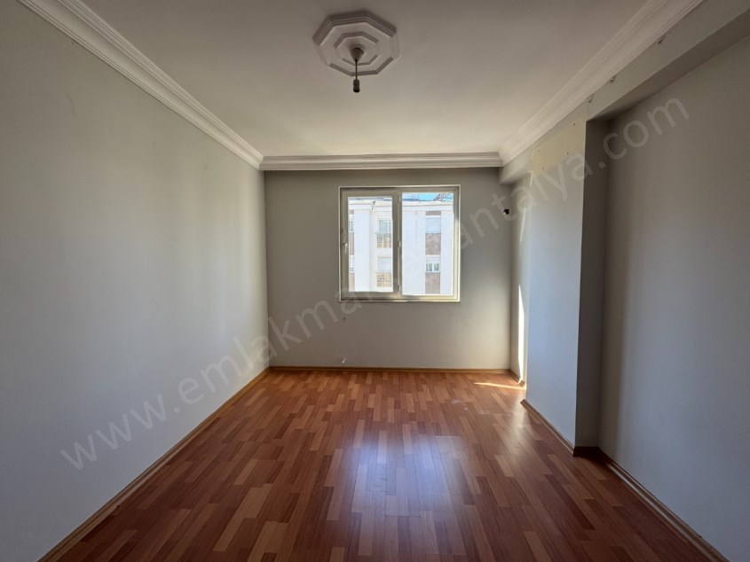 YENİGÜN MRK. KONUM ARAKATTA GENİŞ FIRSAT ASANSÖRLÜ 3+1 DAİRE 