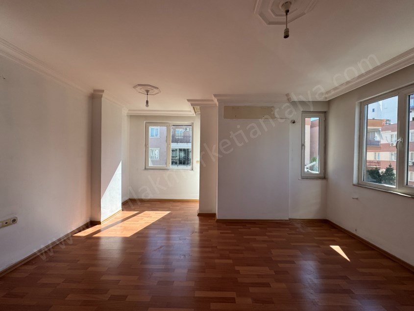 YENİGÜN MRK. KONUM ARAKATTA GENİŞ FIRSAT ASANSÖRLÜ 3+1 DAİRE 