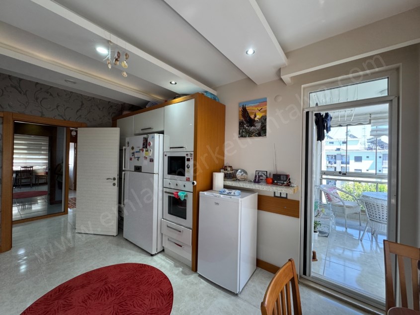 KIZILTOPRAKTA SİTE İÇİ GENİŞ ARAKAT 3+1 DAİRE 