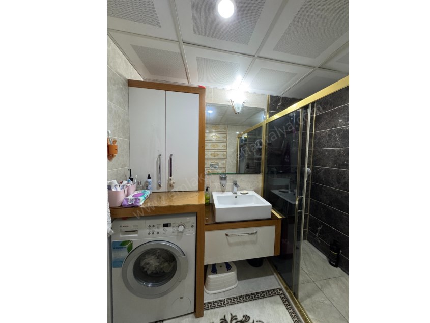 KIZILTOPRAKTA SİTE İÇİ GENİŞ ARAKAT 3+1 DAİRE 