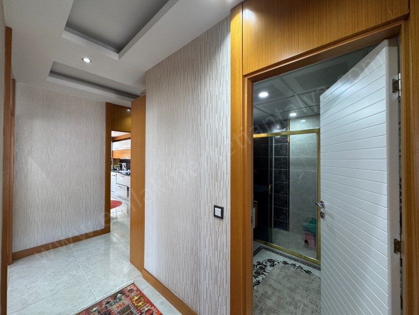 KIZILTOPRAKTA SİTE İÇİ GENİŞ ARAKAT 3+1 DAİRE 