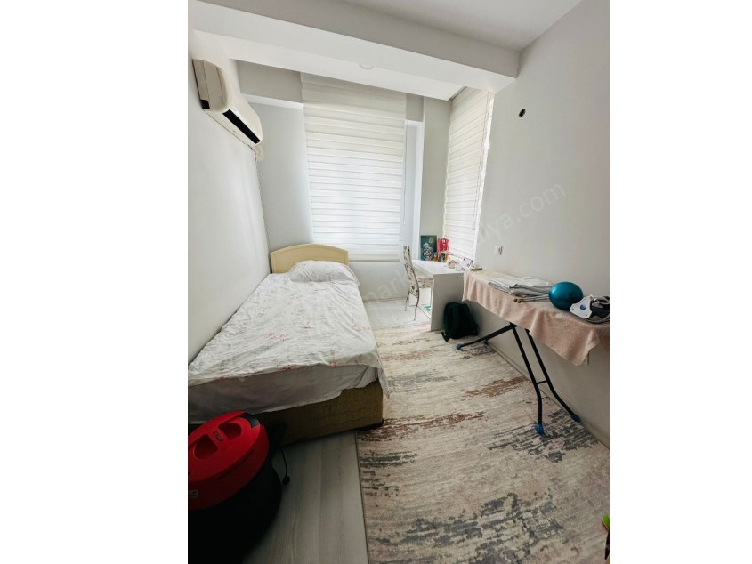 KIZILTOPRAK ŞEHİTLER PARKI YAKINI KATTA FIRSAT 2+1 DAİRE 